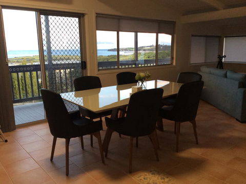 Sunnyside Holiday Home - QLD Tourism 3