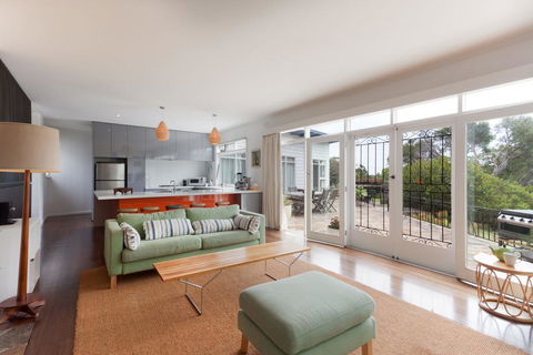 Sunseeker House - QLD Tourism 0