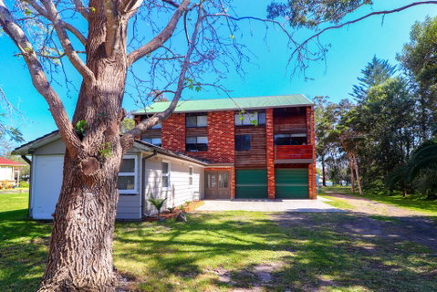 Sunset Lodge - Queensland Tourism 1