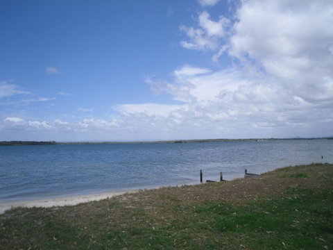 Sunsets From Your Front Patio - Sylvan Beach Esp, Bellara - QLD Tourism 3