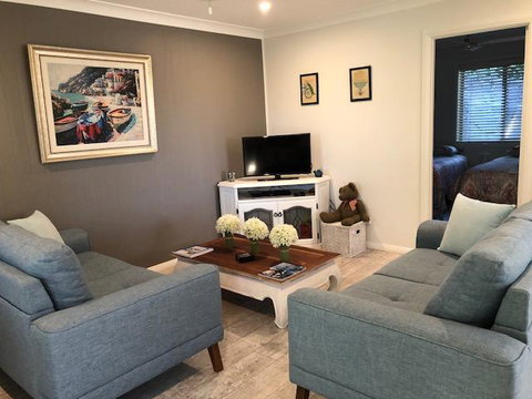 Sunshine Coast Tropical Getaway - QLD Tourism 0