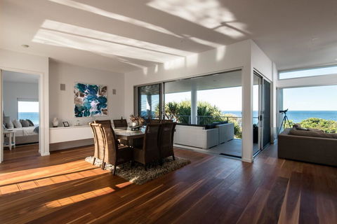 Sunshine Coast White House - QLD Tourism 3