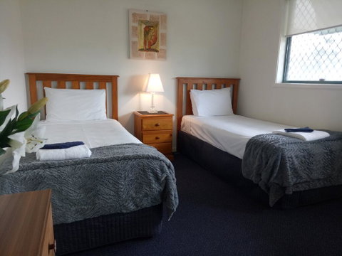 Sunshine Towers Holiday Apartments - QLD Tourism 3