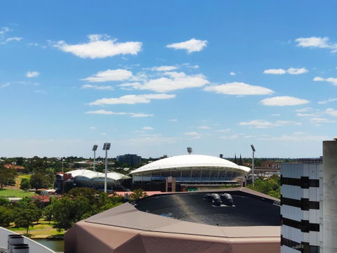 Super Luxurious Apartment On North Terrace - QLD Tourism 1