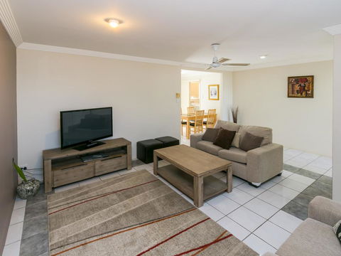 Superb Location - Hervey Bay - Queensland Tourism 0