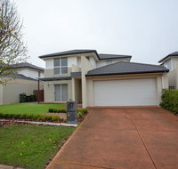Superb Luxe 5BR housePoint Cook near lake - QLD Tourism