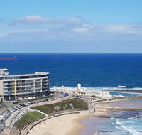 Supercar fan's dream - track side apartment 1 - QLD Tourism