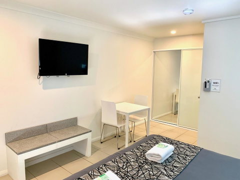 Surf Beach Motel Coffs - QLD Tourism 2