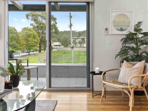 SURF CENTRAL - Wifi, Double Garage & Smack Bang In The Middle Of Town - QLD Tourism 2