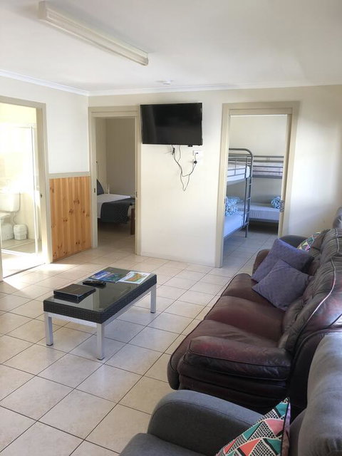 Surfrider Caravan Park - QLD Tourism 2