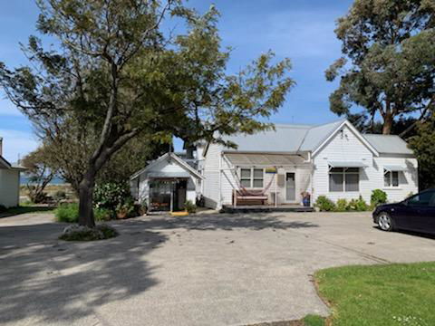 Surfside Backpacker - QLD Tourism 2