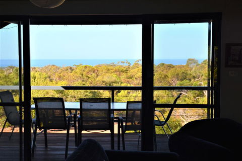 Surinam - Queensland Tourism 0
