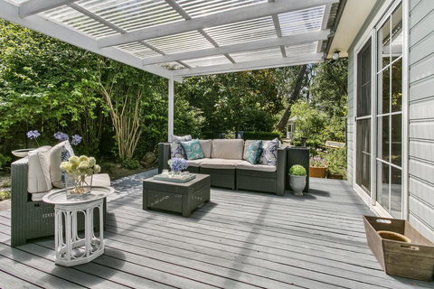 Swanbrook - QLD Tourism 0