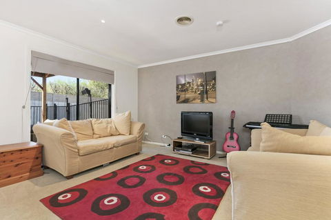 SWEETLANDS SANCTUARY - MT MARTHA - Queensland Tourism 0