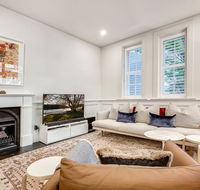 Sydney history with modern design and location - Queensland Tourism