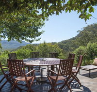 Taliesin - Beautiful 4 bedroom home with amazing views - QLD Tourism