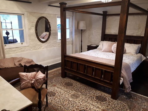 Tanilba House - Queensland Tourism 0
