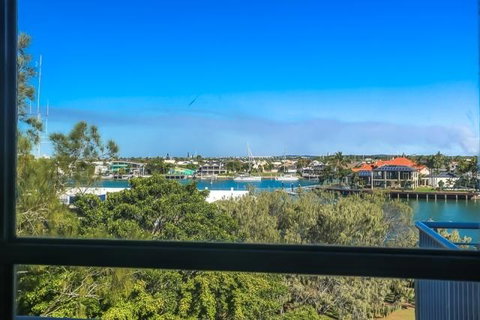 Taranaki Apartment - Queensland Tourism 1