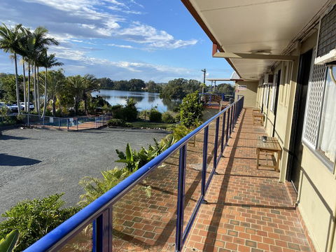 Taree Motor Inn - Queensland Tourism 1