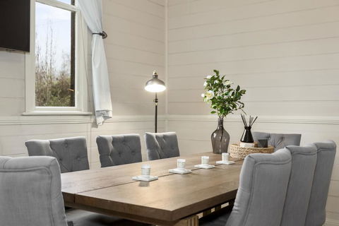 Tasmania Frankford Road - Queensland Tourism 2