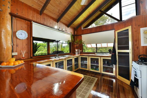 Tea Tree Cottage - Queensland Tourism 0