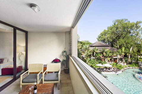 Temple 304 Modern Spacious Palm Cove Resort - QLD Tourism 1