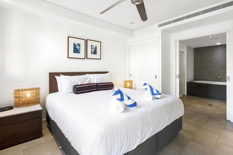 Temple 304 Modern Spacious Palm Cove Resort - QLD Tourism 3