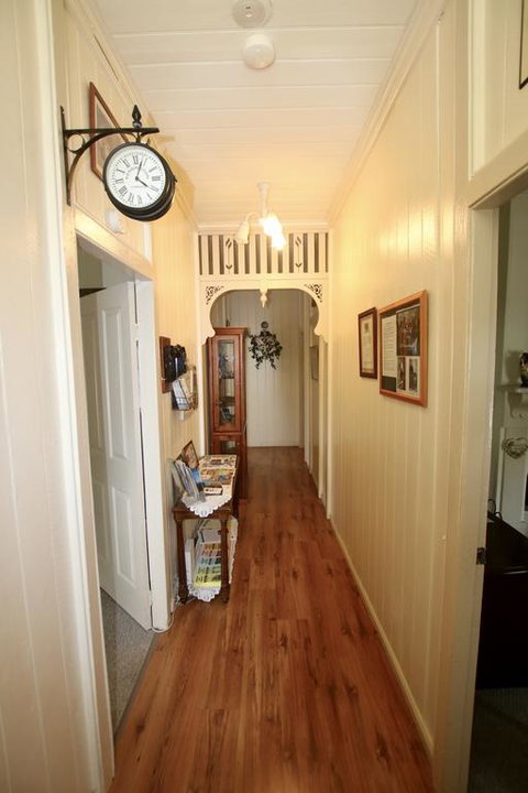 Tenterfield Historic C1895 Cottage - QLD Tourism 3