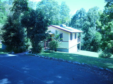 Teretre Cabins Nimbin - QLD Tourism 0