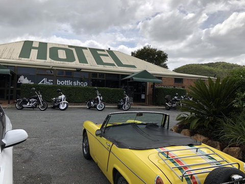 The Advancetown Hotel - QLD Tourism 1