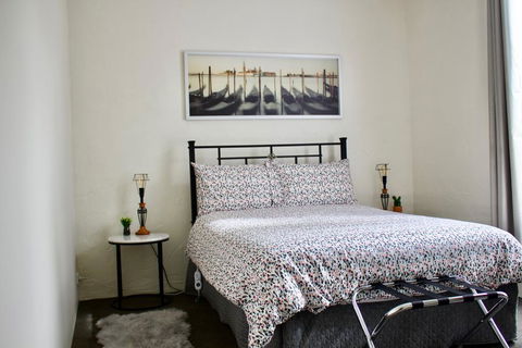 The Apartment - Moyston - QLD Tourism 1