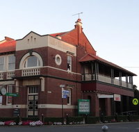 The Bank BB West Wyalong - QLD Tourism