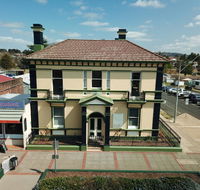 The Bank Guesthouse Glen Innes - QLD Tourism