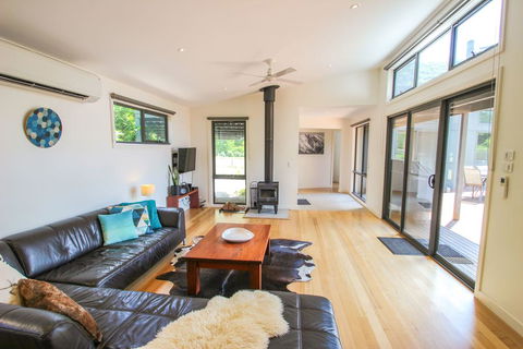 The Base Two - Queensland Tourism 1