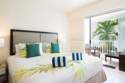 The Beach Club  -  Luxury Private Apartments - QLD Tourism 1