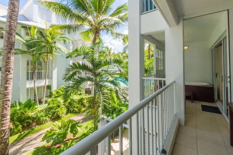 The Beach Club  -  Luxury Private Apartments - QLD Tourism 2
