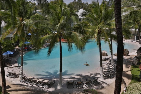 The Beach Club  -  Luxury Private Apartments - QLD Tourism 0