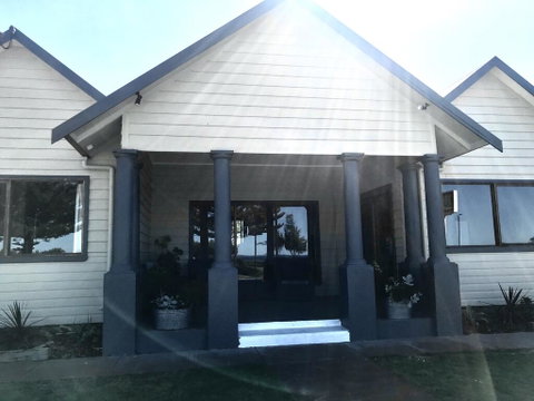The Beach House & Villas - QLD Tourism 1