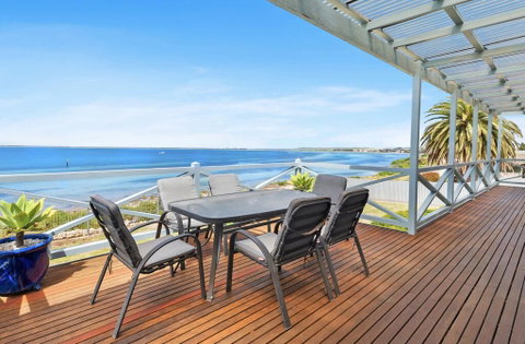 The Beach House - Point Turton - QLD Tourism 1