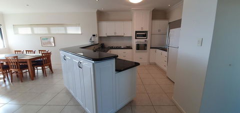 The Beach House - Port Bouvard - Queensland Tourism 1