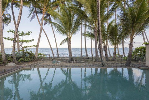 The Beach House On Newell - QLD Tourism 0
