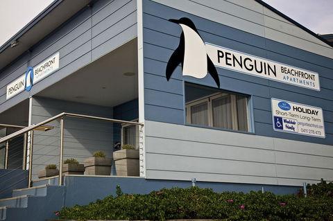 Penguin Beachfront Apartments - Queensland Tourism 14