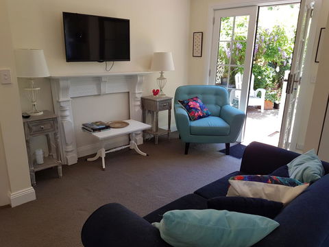 Birch Lane - Queensland Tourism 31