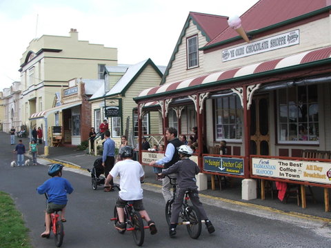 Ellie\'s Cottages - QLD Tourism 33