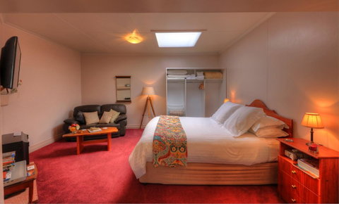 Ellie\'s Cottages - QLD Tourism 18
