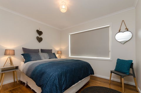 Penguin Beach House - Queensland Tourism 2