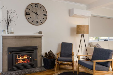 Penguin Beach House - Queensland Tourism 12