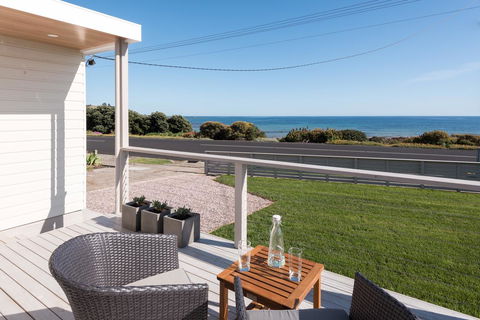 Penguin Beach House - Queensland Tourism 7