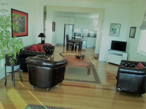 Harbour View Apartments - Queensland Tourism 24