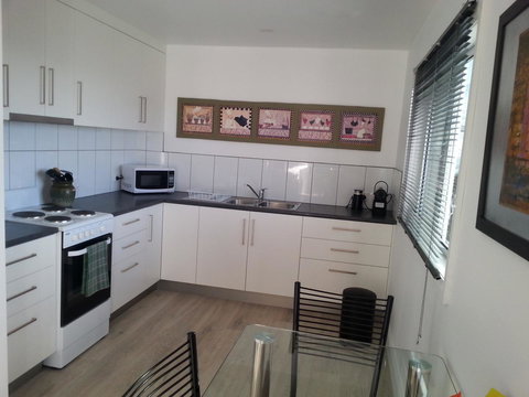 Harbour View Apartments - Queensland Tourism 5